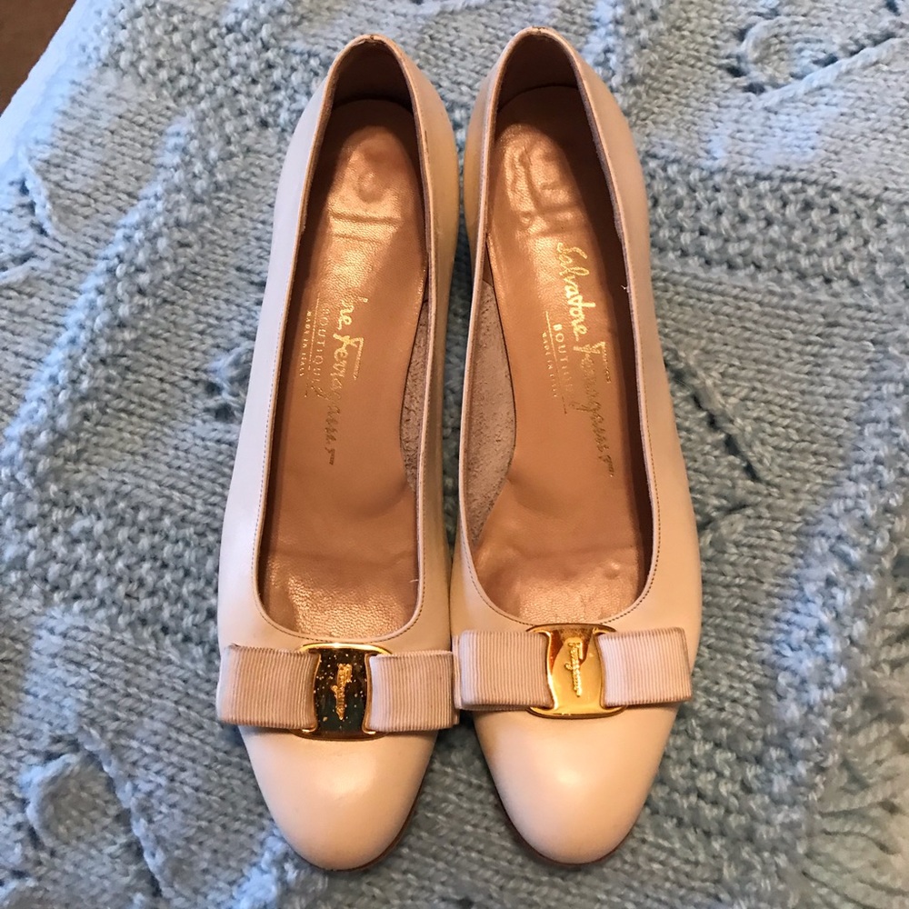 Ferragamo cream heels!